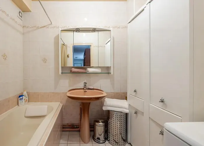 Apartman Entre Tour Eiffel Et Champs Elysees *